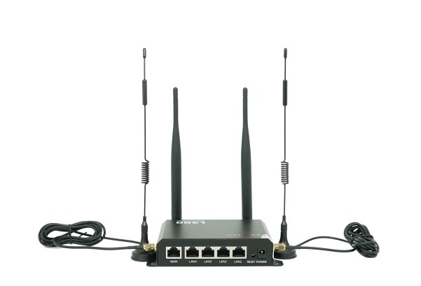 Thiết bị mạng Router 4G/LTE bán công nghiệp Aptek L300